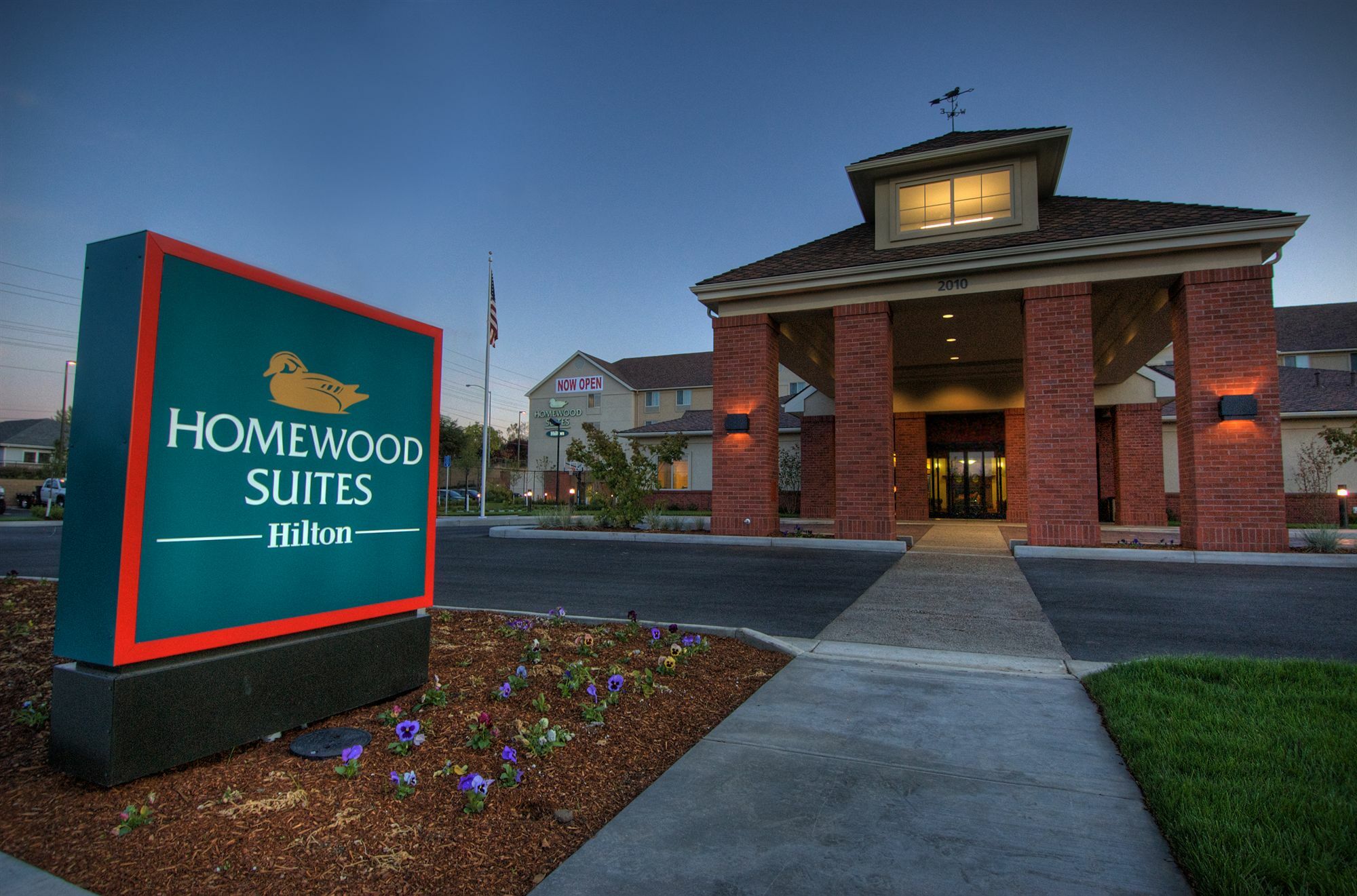 Homewood Suites Medford Exterior photo